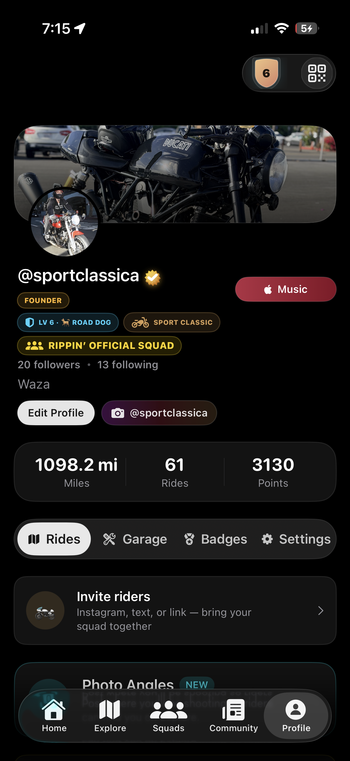 Rippin' Garage screen with rider identity, bike details, service actions, and maintenance reminders.